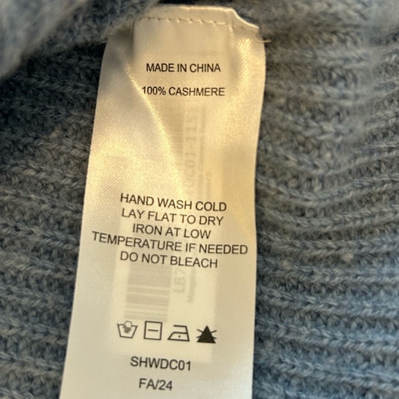 Cashmere Ribbed Sweater - Picture 3 of 4